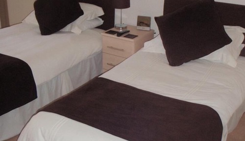 Standard Twin Room