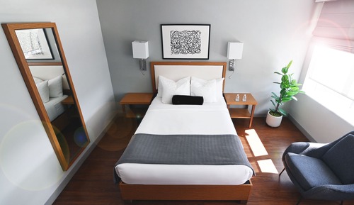 Standard Room, 1 Queen Bed