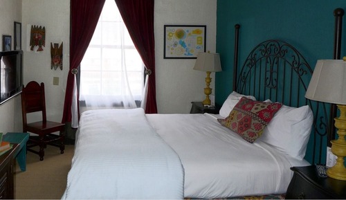 Standard Room, 1 King Bed