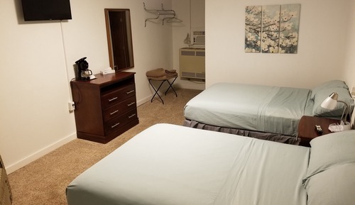 Basic Room, 2 Double Beds