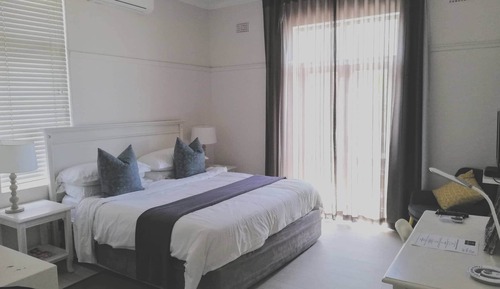 Room, Sea Facing (2)