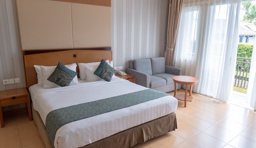 Executive Room