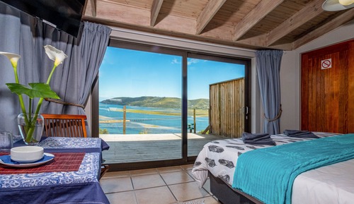Honeymoon Suite