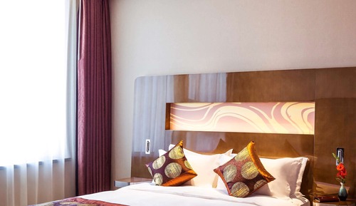 Superior Room, 1 King Bed