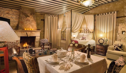 Luxury Suite, Fireplace (Anogeio)
