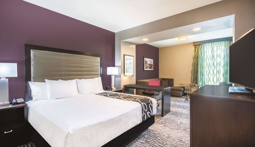 Deluxe Room, 1 King Bed, Non Smoking