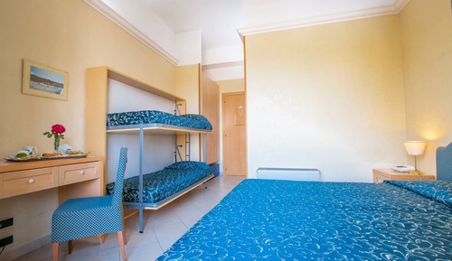 Classic Triple Room