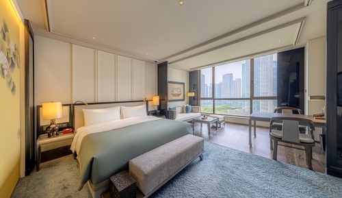 Deluxe King Room