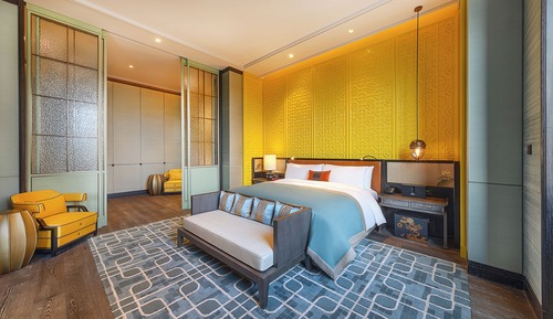Luxury Suite