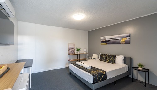 Queen Room