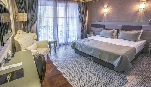 Standard Double or Twin Room, Mountain View