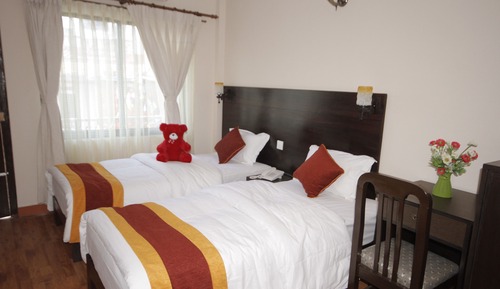 Deluxe Room, 1 Queen Bed, Terrace