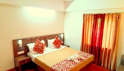 Standard Room, 1 Queen Bed