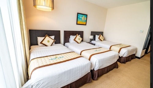 Triple Room, 3 Twin Beds, City View