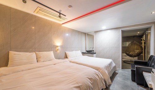 Royal Twin Room
