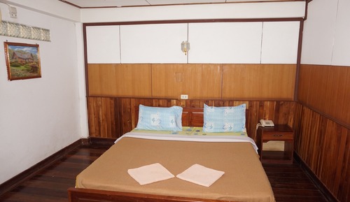 Double/Twin Aircondition Room