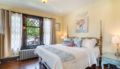 01 French Villa