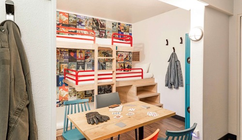 Room, Multiple Beds