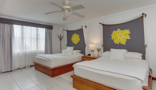 Family Quadruple Room, 2 Queen Beds