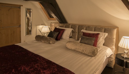 Superior Suite, 1 King Bed, Bathtub