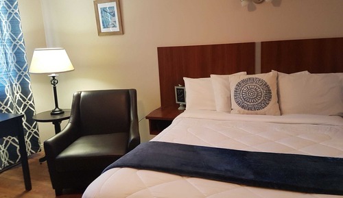 Standard Room, 1 Queen Bed