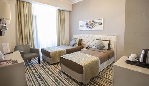 Standard Twin Room