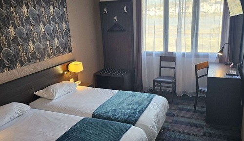 Classic Twin Room