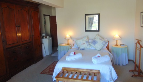 Double en-suite room - Yellowtail