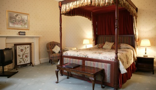 Superior Double Room (4 Poster)