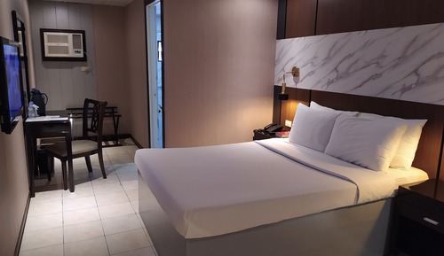 Junior Room, 1 Double Bed (No Window)