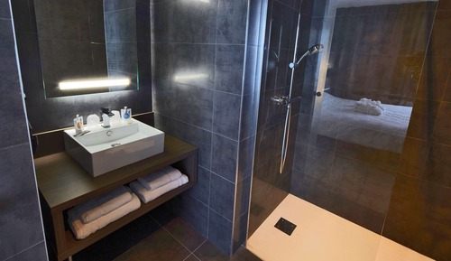 Standard Room, 2 Double Beds