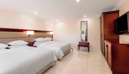 Room, 2 Queen Beds, Non Smoking