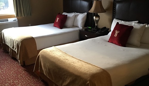 Deluxe Double Room, 2 Double Beds, Non Smoking, Patio