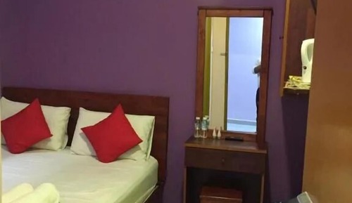 Deluxe Room (With Space)