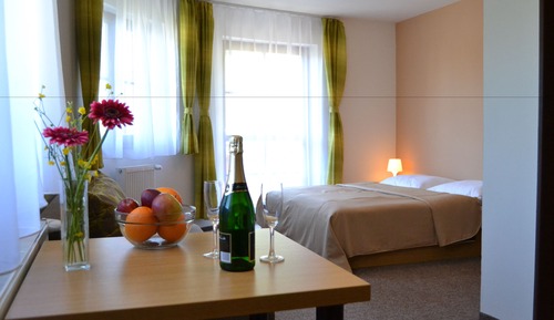Quadruple Room (Classic, +1 Extra Bed)