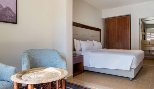 Superior Room, Pool View