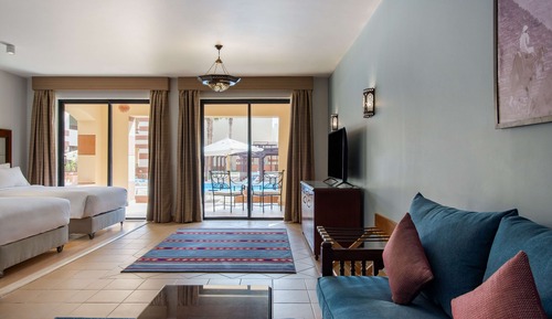Junior Suite, Pool View