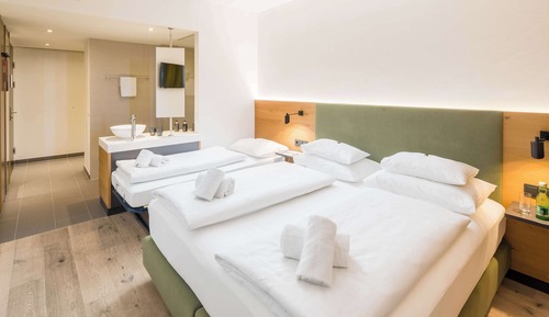 Classic Room, Multiple Beds