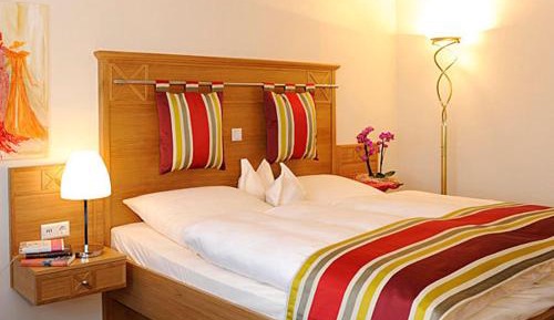 Grand Comfort Room