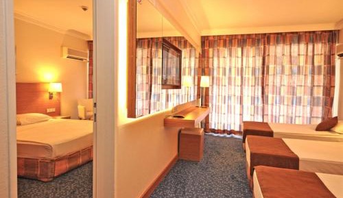 Two Connecting Double Rooms