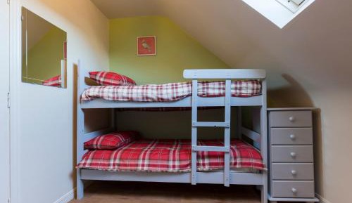 Classic Quadruple Room with Shared Bathroom