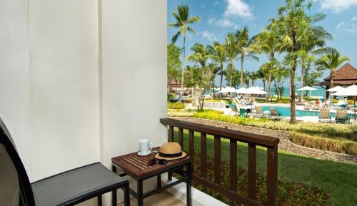 Standard Queen Room with Sea View