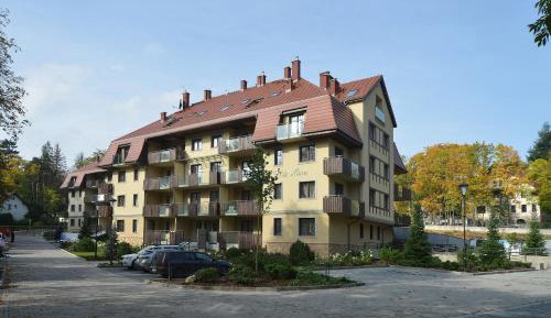 Studio with Balcony