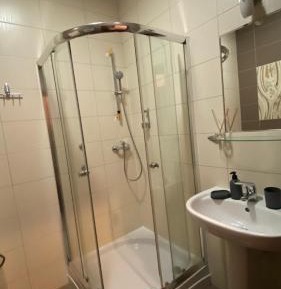 Large Single Room