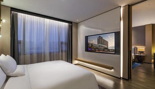 Deluxe Suite with Two King Beds