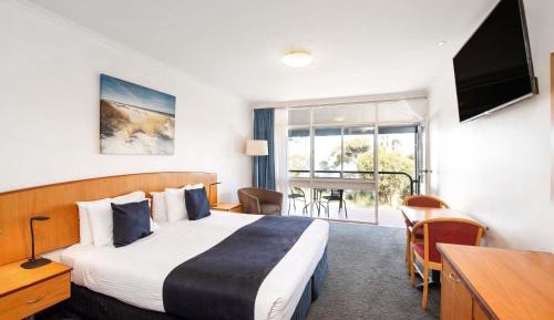 Superior King Room with Bay View