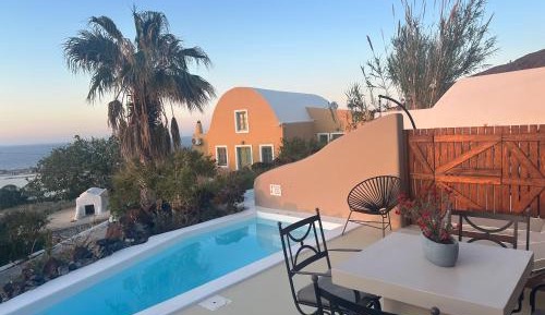 Exclusive Two-Bedroom One Attic Villa with Jetted Pool, Sea & Sunset View