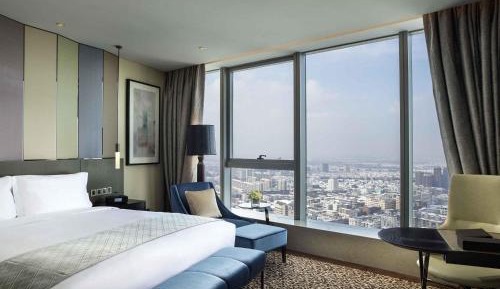 Superior King Room