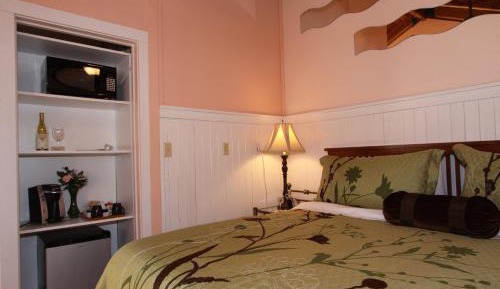 Queen Room