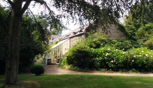 Greenhouse Cottage